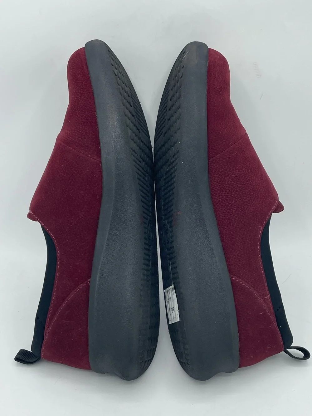 Clarks Cloudsteppers Sullivan Casual Slip-On Suede Sneakers in Burgundy